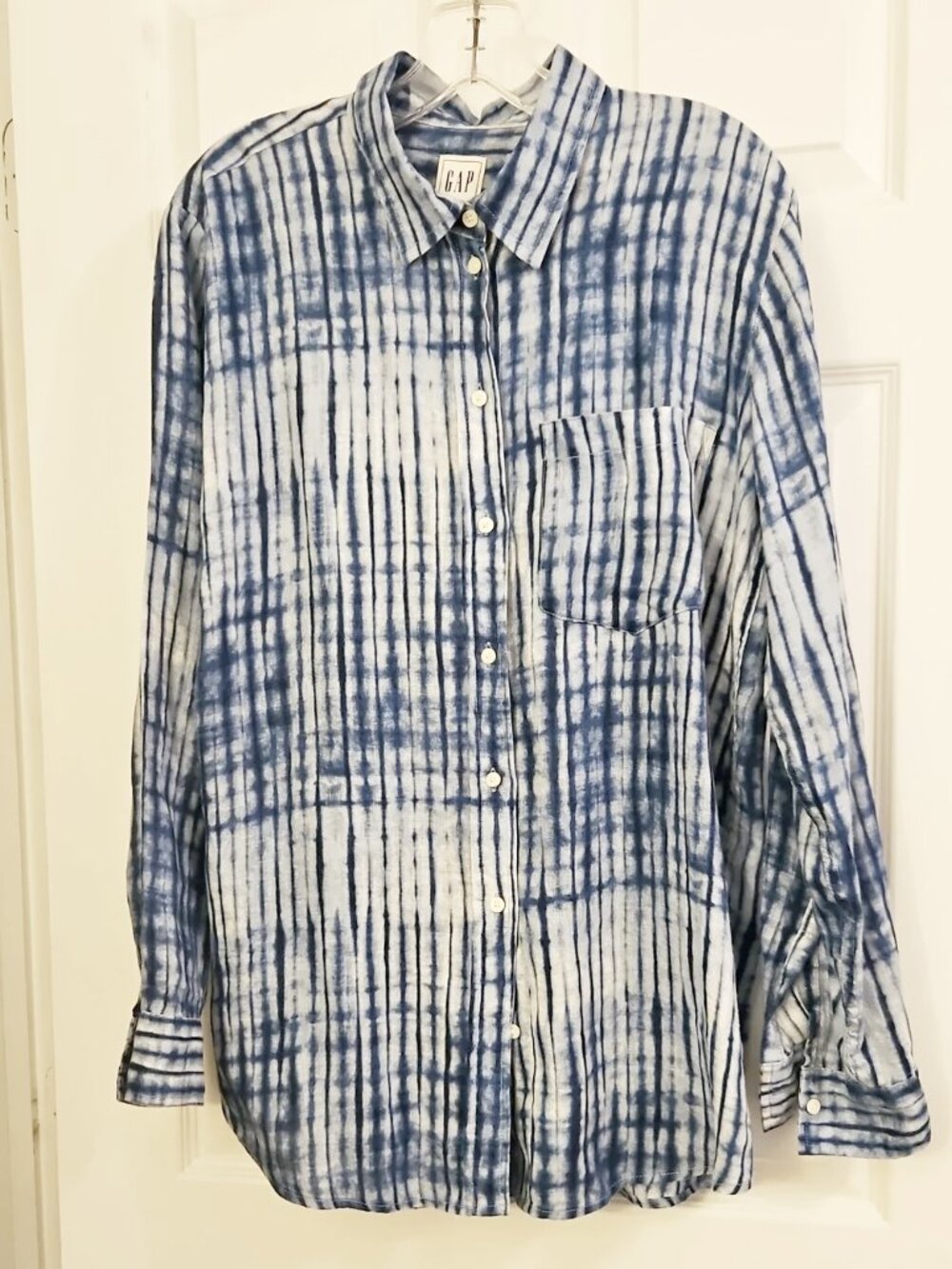 GAP Blue and White Tie-Dye Stripe Button-Up Blouse